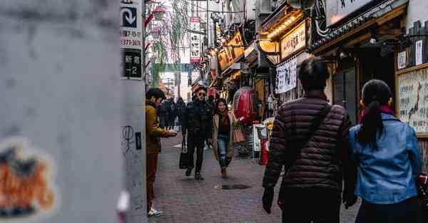 深眼窝的女人婚姻不顺吗 什么面相的女人婚姻幸福